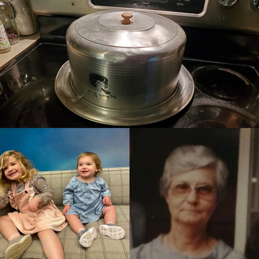 Edna & a cake&nbsp;pan